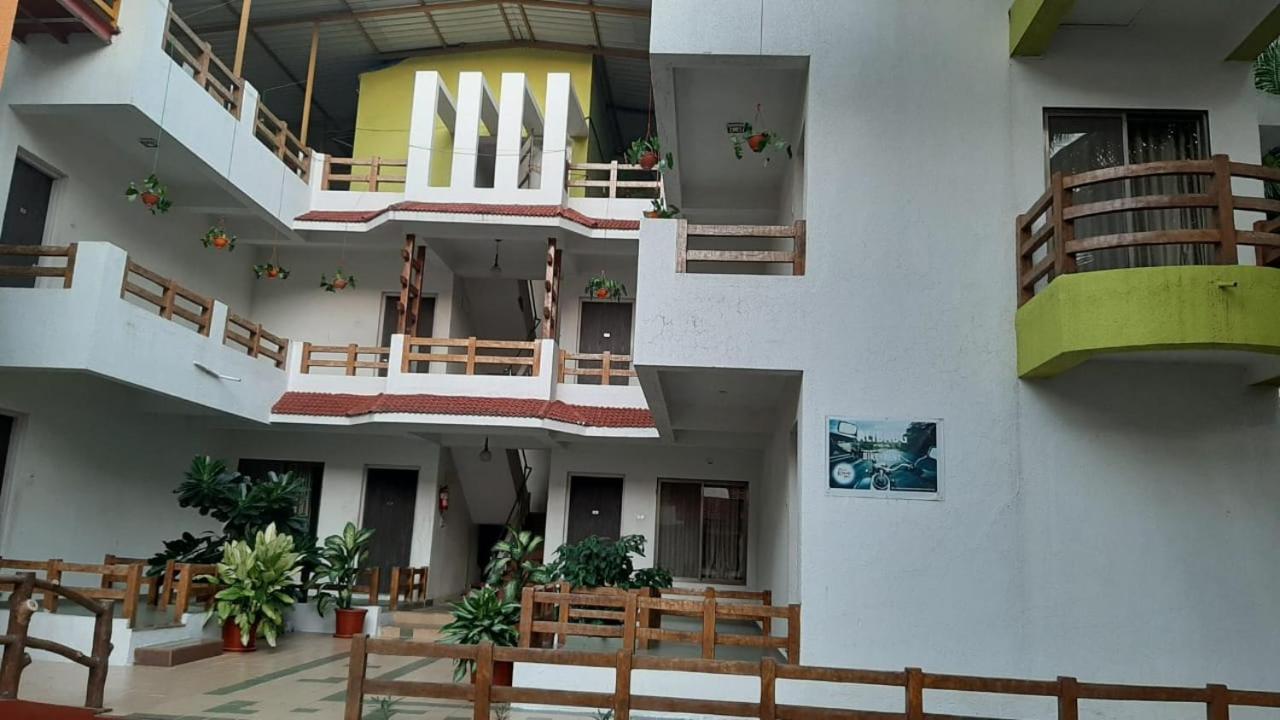 Ruturaj Inn Alībāg Extérieur photo